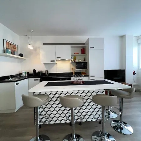 Le Victoria I - Point - 50m2 *